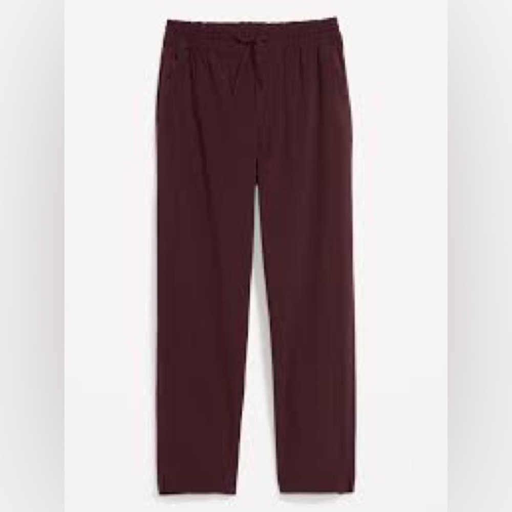 Women’s Old Navy High-Waisted StretchTech Cropped Taper Pants